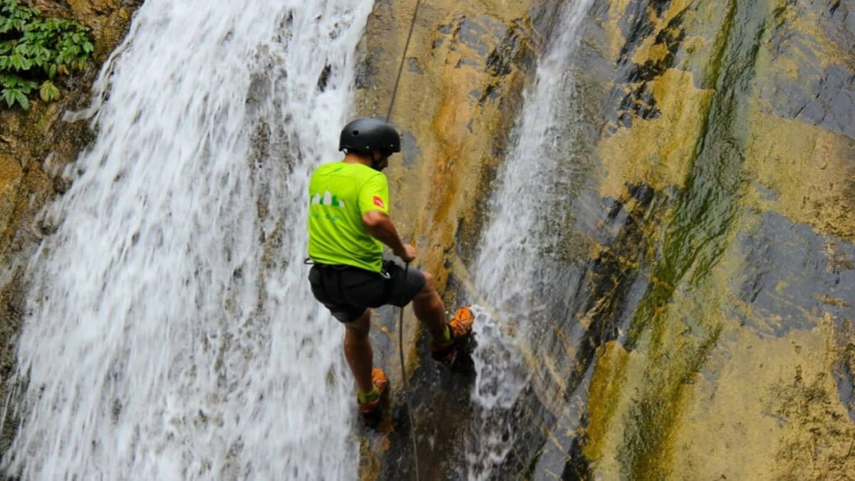 Jalbire Canyoning